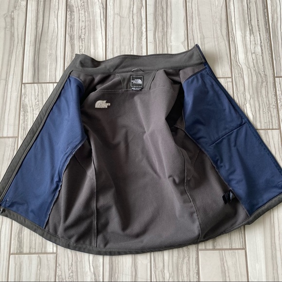 The North Face TNF Apex weatherproof jacket. EUC like new - Picture 5 of 6